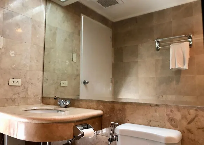 Apartamento 55-sqm The Urban In Poblacion Makati