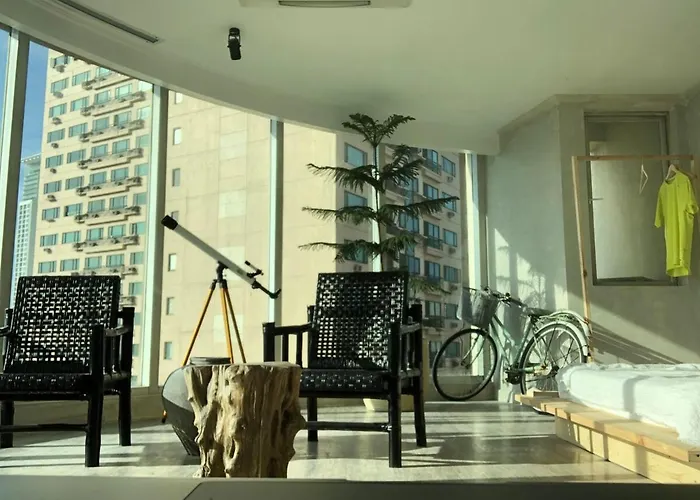 55-sqm The Urban In Poblacion Makati Apartamento *
