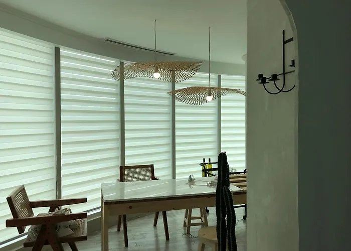 Apartamento 55-sqm The Urban In Poblacion Makati Manila