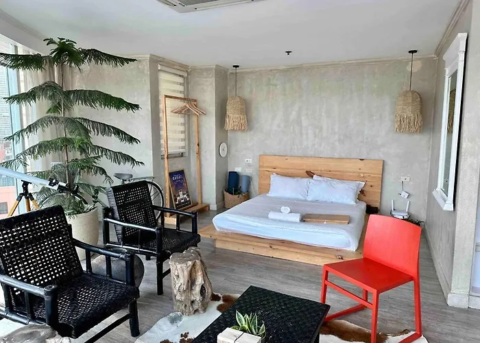 Apartamento 55-sqm The Urban In Poblacion Makati
