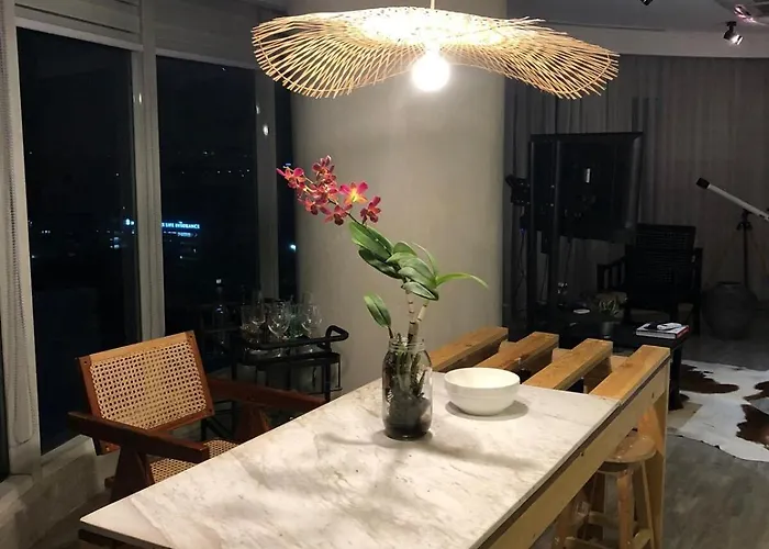55-sqm The Urban In Poblacion Makati Apartamento Manila